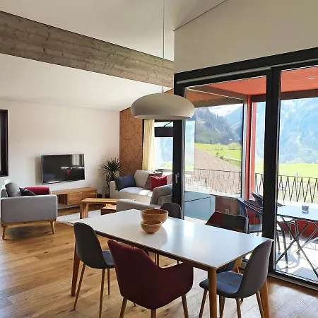 דירה 3,5 Dachwohnung: Modern, Komfortabel, Zentral, Mit Bergsicht *