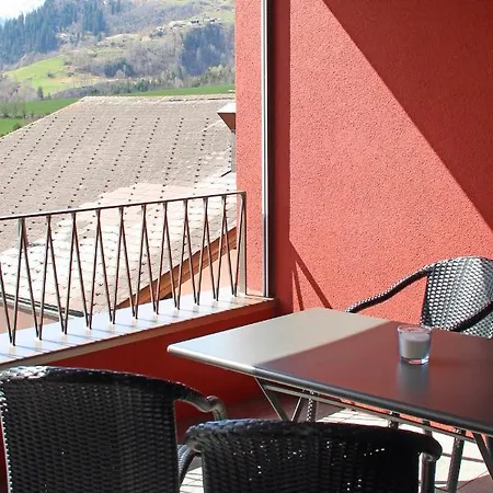 3,5 Dachwohnung: Modern, Komfortabel, Zentral, Mit Bergsicht * דיסנטיס