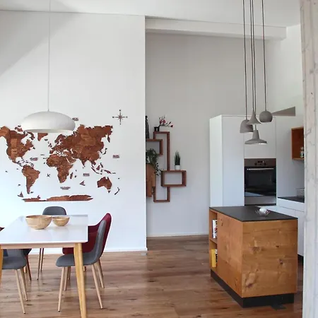 3,5 Dachwohnung: Modern, Komfortabel, Zentral, Mit Bergsicht Апартаменты