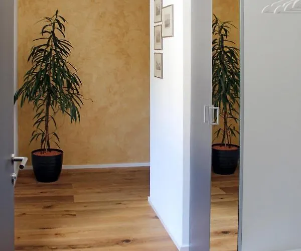 3,5 Dachwohnung: Modern, Komfortabel, Zentral, Mit Bergsicht