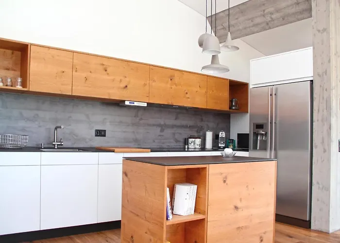 3,5 Dachwohnung: Modern, Komfortabel, Zentral, Mit Bergsicht *